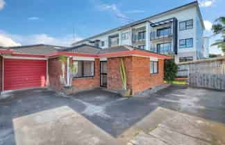 3/6 Menary Street, Papakura