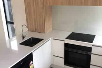 3/472 West Coast Road, Glen Eden