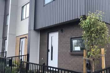 3/472 West Coast Road, Glen Eden