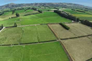 305 Riverside Road, East Taieri