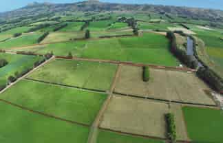 305 Riverside Road, East Taieri