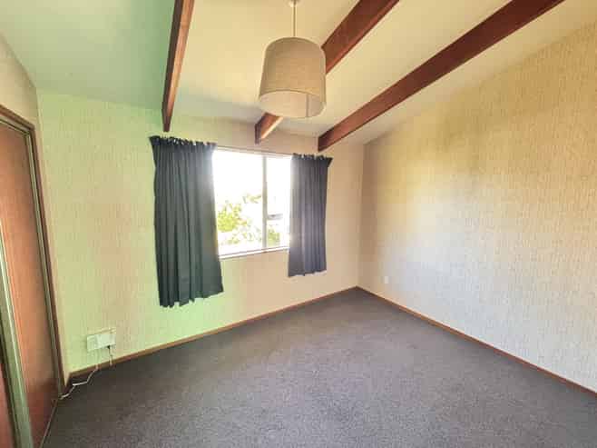 19 Calvert Place, Shiel Hill