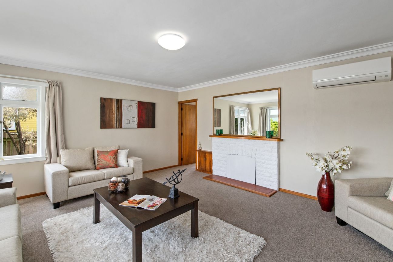 Price reduced - opportunity knocks! - Więcej