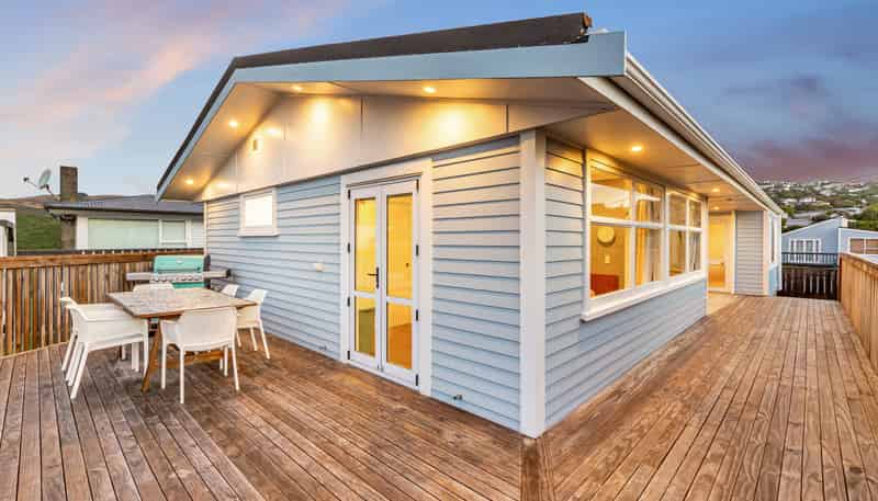 23 Cara Crescent, Paparangi