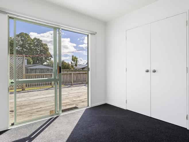 15 Kiddle Drive, Hilltop