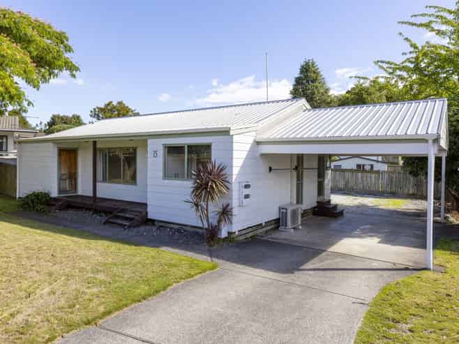 15 Kiddle Drive, Hilltop