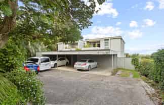 2/24A Landscape Road, Mount Eden