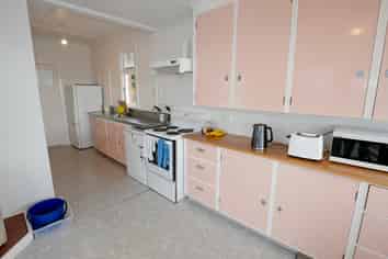 34 City Road, Roslyn