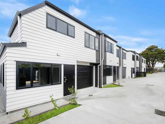 4/144 Russell Road, Manurewa