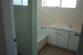 15A Bayswater Place, Newlands