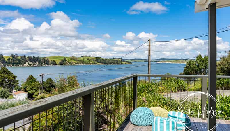 14 Cliff Street, Pahi