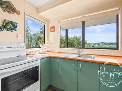 14 Cliff Street, Pahi