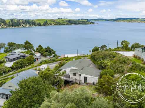 14 Cliff Street, Pahi