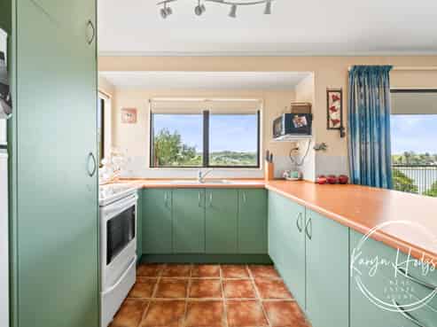 14 Cliff Street, Pahi