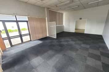 356M² ROAD FRONTAGE INDUSTRIAL
