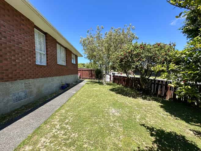 20A Roband Crescent, Brown Owl