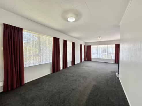 20A Roband Crescent, Brown Owl