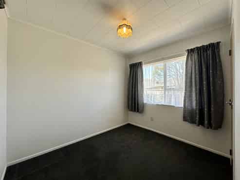 20A Roband Crescent, Brown Owl