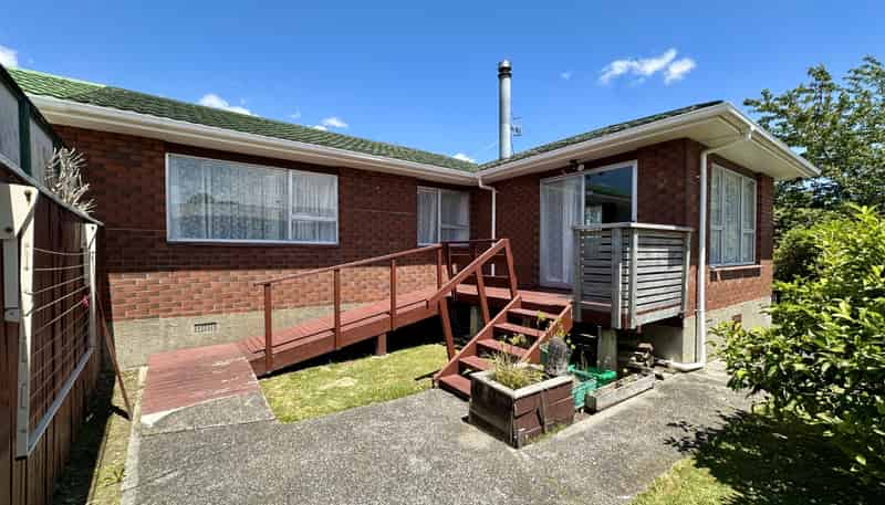 20A Roband Crescent, Brown Owl