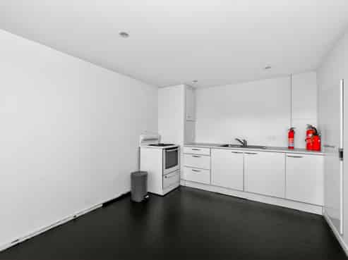 Barrys Point Beauty - Industrial Unit 204sqm