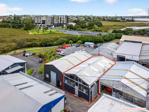 Barrys Point Beauty - Industrial Unit 204sqm