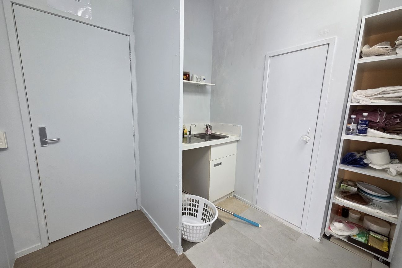 Motivated Landlord – Bring an Offer! – pohled 6