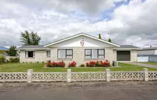 44 Allardice Street, Dannevirke