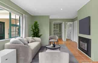 199 Frimley Oaks, Frimley