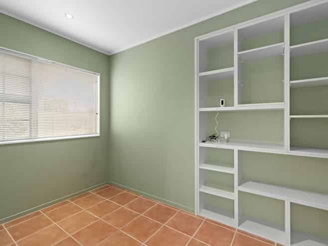 199 Frimley Oaks, Frimley