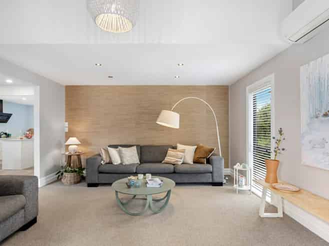 37 Amorino Drive, Red Beach