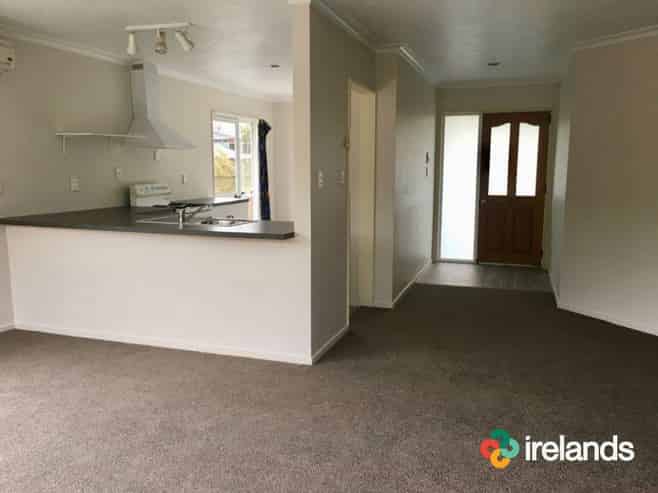 Room 3/6 Mermaid Place, Southshore