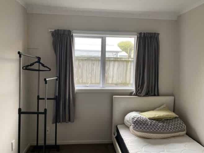 Room 3/6 Mermaid Place, Southshore