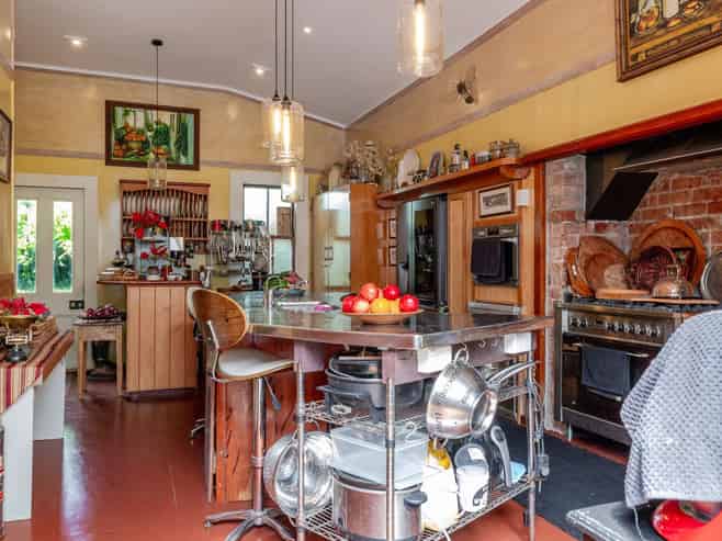 1 McLean Street, Woodville