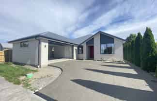 3b Delamare Way, Rolleston