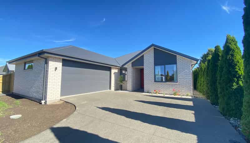3b Delamare Way, Rolleston