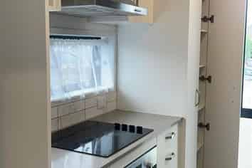 5/12-14 Frostbite, Ranui