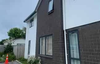 5/12-14 Frostbite, Ranui