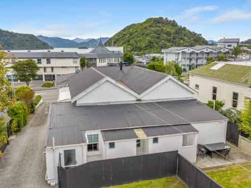 22 Waikawa Road, Picton