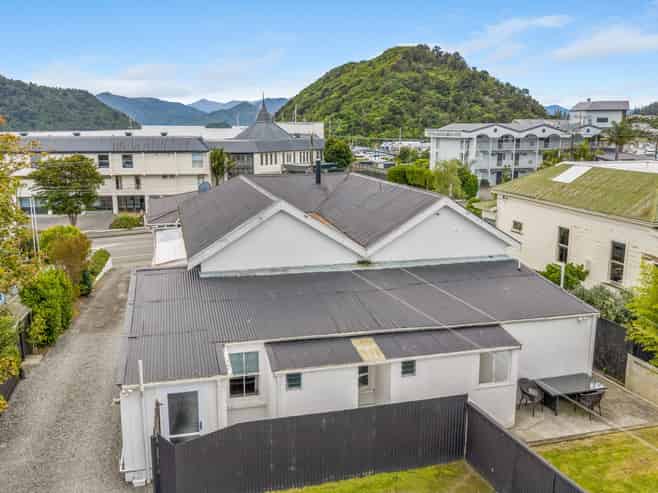 22 Waikawa Road, Picton