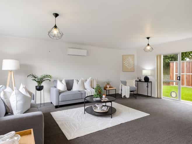 9 Rene Way, Huntington