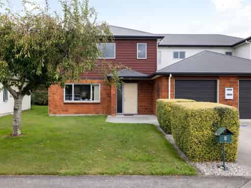 9 Rene Way, Huntington