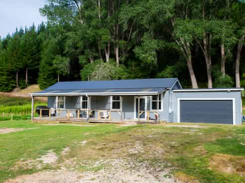 1733 Waingake Road, Waingake