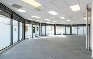 Versatile space - office/retail/showroom