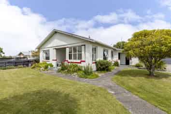 53 Titania Street, Stratford