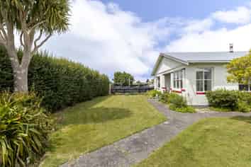 53 Titania Street, Stratford