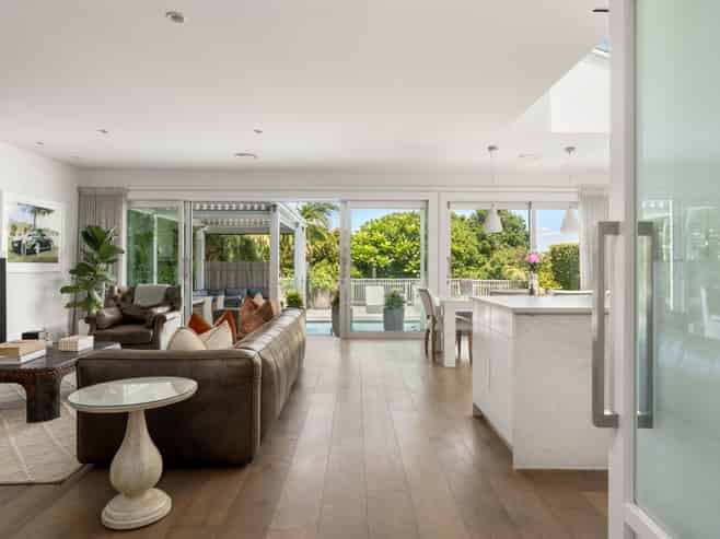 22 Oceanview Road, Mount Maunganui