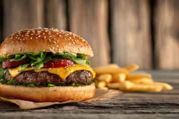 Burger Shop - Sales $11,000 p/wk - Cheap Rent