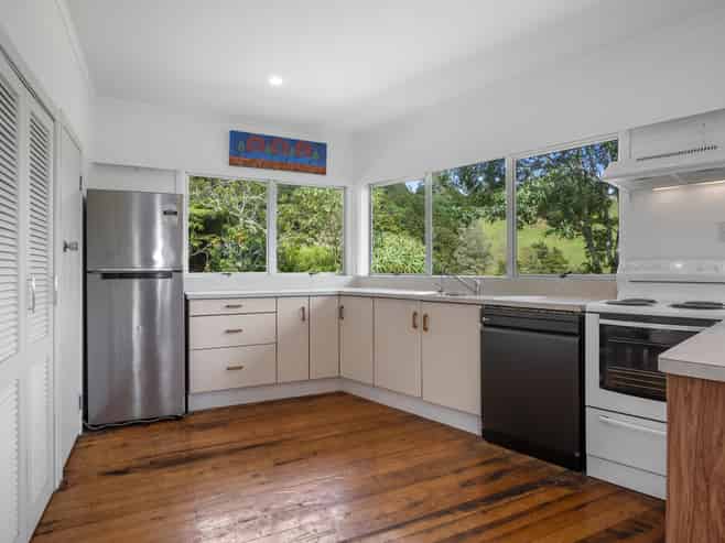 2321 State Highway 1, Hukerenui