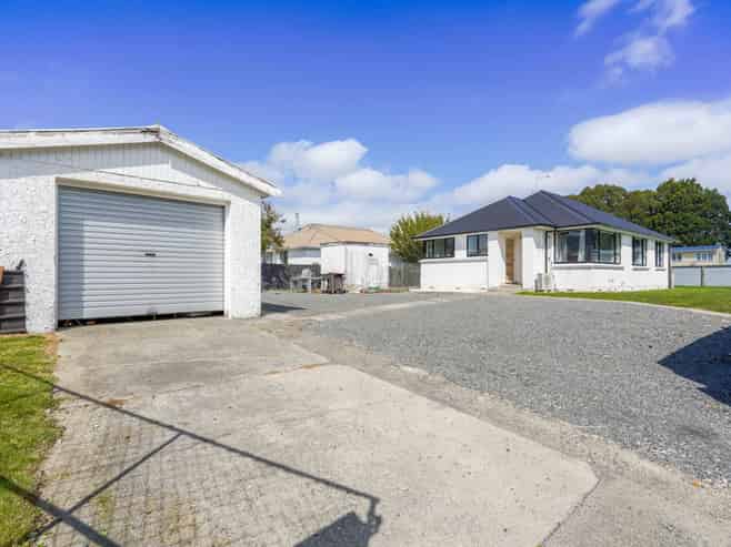 1 Lyon Street, Glengarry