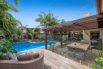 115 Alec Craig Way, Gulf Harbour